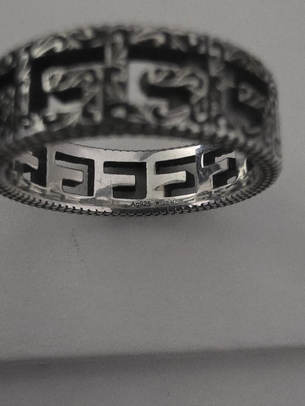 Gucci ring with Square G